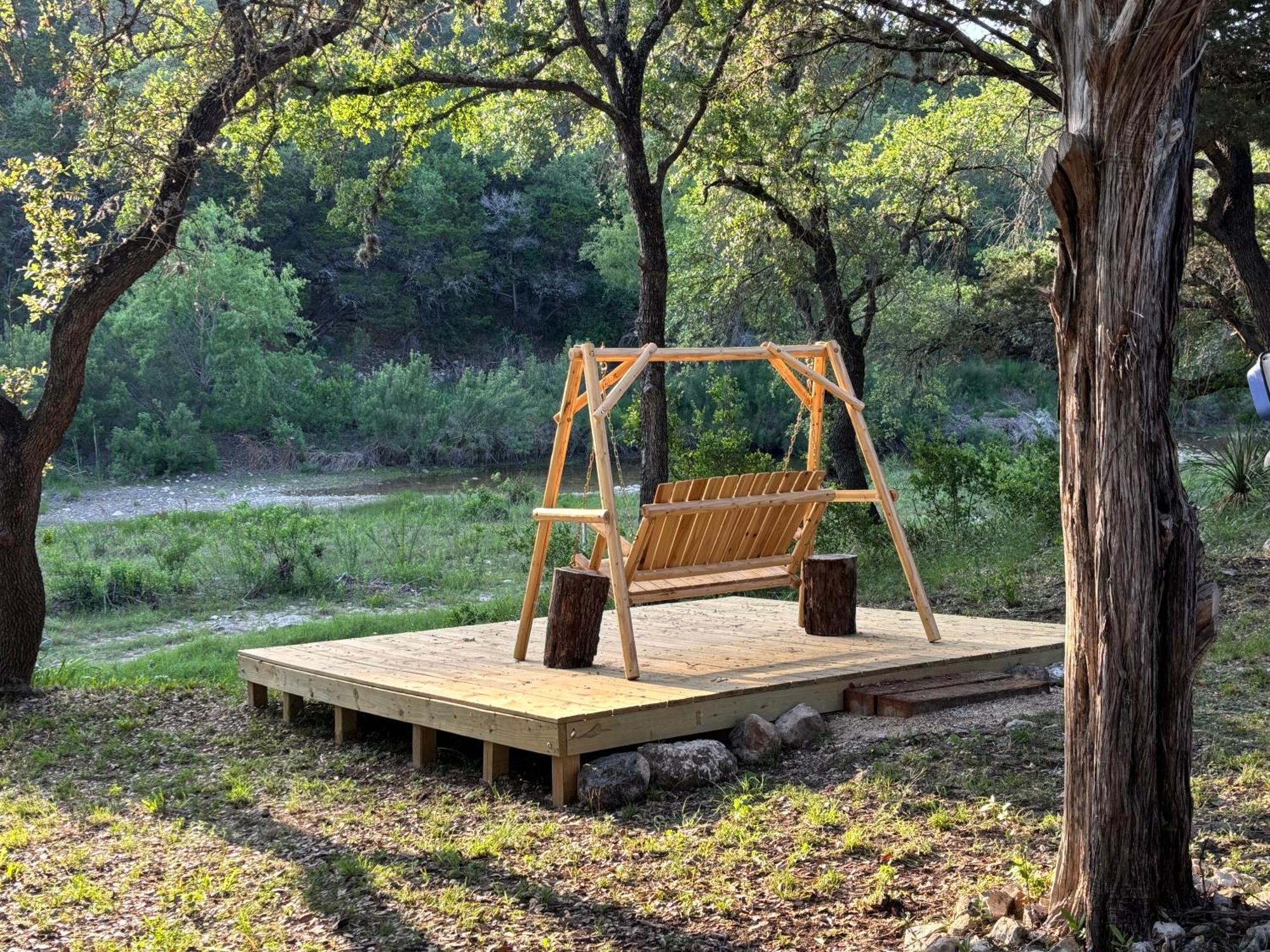 Tiny House - Our Little Piece Of Paradise Lakehills Buitenkant foto